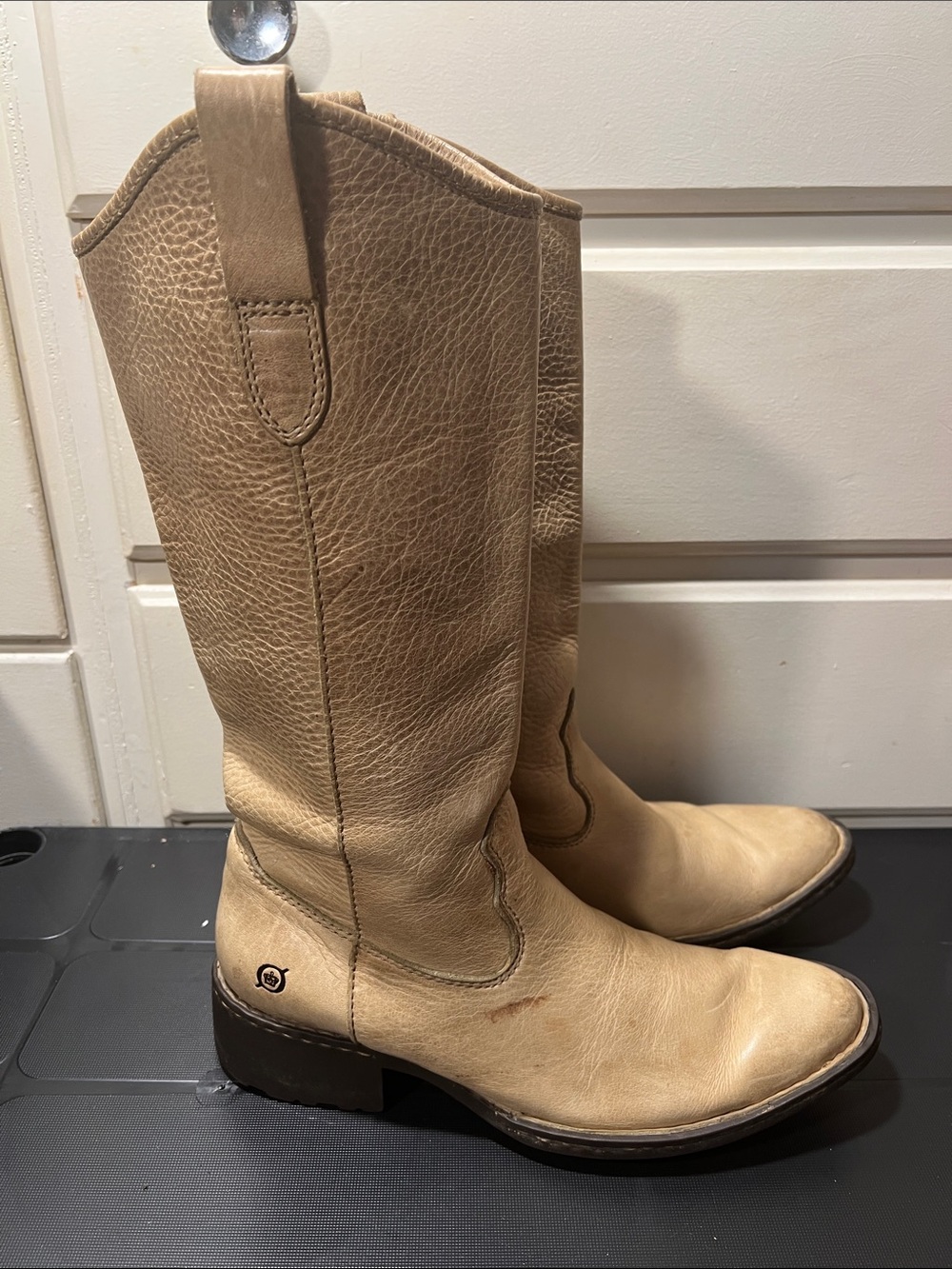 Born Tan Grain Leather Mid-Calf Pull-On Boots Size 8 - Picture 3 of 10